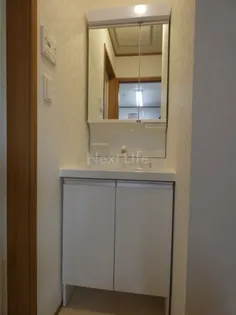 ワイエムオートヴィラB棟の内装