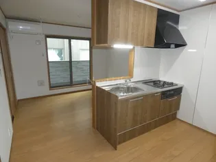 ワイエムオートヴィラB棟の居間