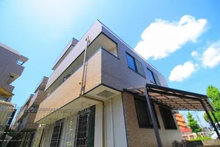 千葉県浦安市猫実2【マンション】の外観