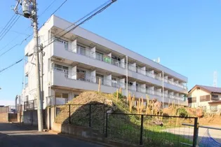 東京都日野市西平山4【マンション】の外観