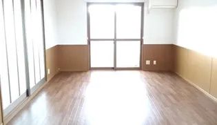 セジュールKAMI D【2階】の居間