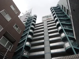 東京都杉並区下高井戸1【マンション】の外観