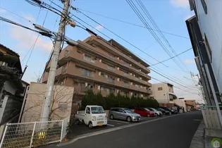 バロンズコートの画像