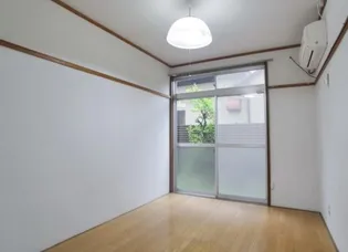 コーポラモナ【1階】の居間