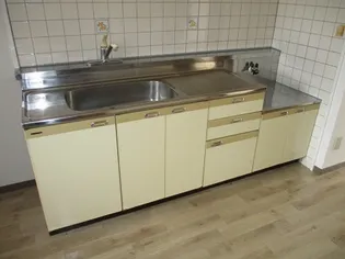 フローレンス尾前【4階】のキッチン