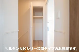 イーストブルー II【2階】の内装