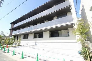 シャーメゾン プレシャス【1階】の外観