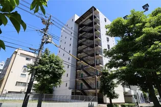 笹山マンション【8階】の外観