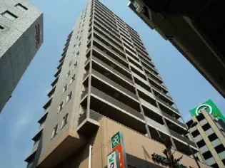 ドゥーエ幡ヶ谷【17階】の外観