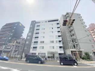 ピコットVII【3階】の外観