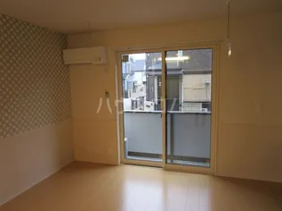 ベルデュール 五番館【2階】の居間