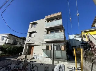 レフィアント鎌倉【2階】の外観