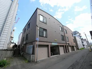 北海道札幌市中央区南四条西12【アパート】の外観