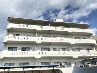 サンハイツ小松【1階】の外観