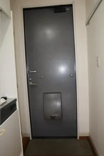 ハウディかいだA棟【2階】の玄関