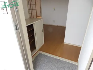 第2コーポかとう【2階】の玄関