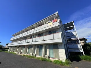 千葉県四街道市鹿渡【アパート】の外観