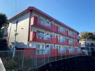 大六天マンション【1階】の外観