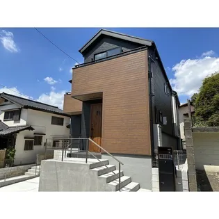 東京都多摩市連光寺1【一戸建】の外観