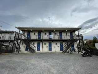 ラッキーハイツ【1階】の外観