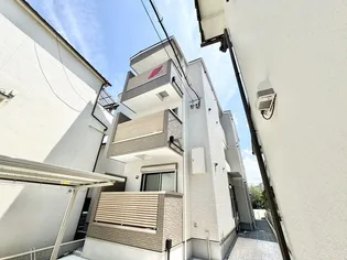 ポモナ【1階】の外観