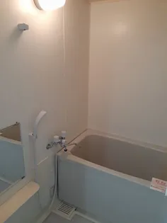 メゾンソレイユA【2階】の風呂