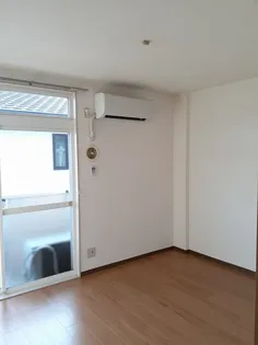 メゾンソレイユA【2階】の居間