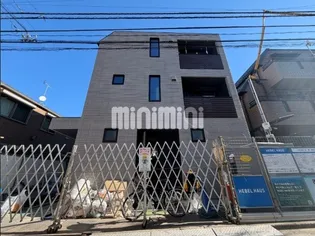 シュヴァル新宿【3階】の外観