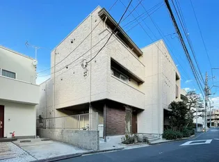 東京都新宿区中落合4【マンション】の外観