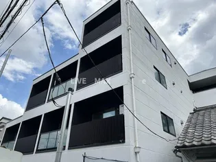 ラクラス三軒茶屋【2階】の外観