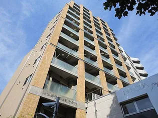 東京都新宿区高田馬場2【マンション】の外観