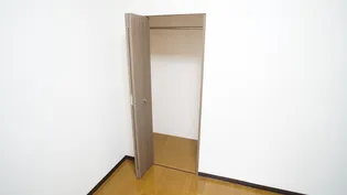 サンマンションアトレ青山【2階】の内装