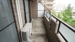 サンマンションアトレ青山【2階】の内装