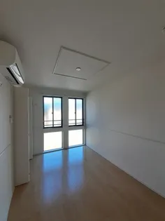 ブリヤン ヴィラ I【2階】の内装