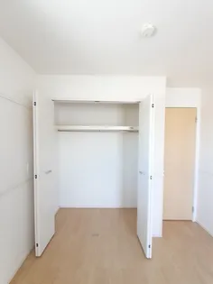 ブリヤン ヴィラ I【2階】の内装