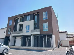 パラオ【3階】の外観