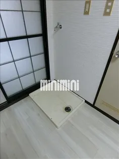 エステート阿倉川 B棟【1階】の内装