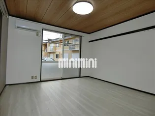 エステート阿倉川 B棟【1階】の内装