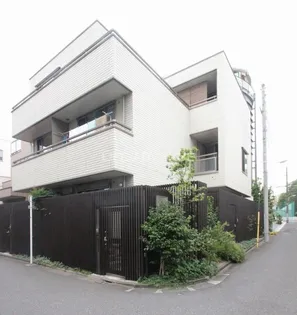 東京都港区南麻布3【マンション】の外観