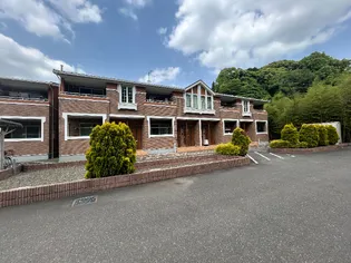 グリーンヒルズ B【2階】の外観