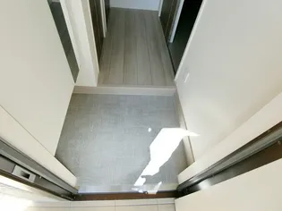 ヴェルジェ【1階】の玄関