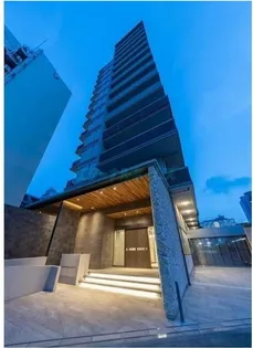 東京都新宿区西新宿8【マンション】の外観