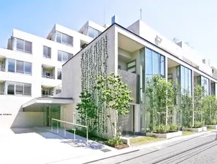 ランテンヌ四谷【3階】の外観