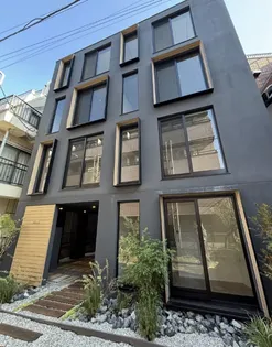 trias834【2階】の外観