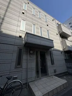ジョイナス【2階】の外観