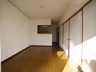 AMM・FLATS II【1階】の居間