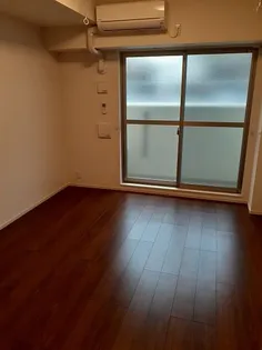 ハッピーメゾン VI【1階】の居間