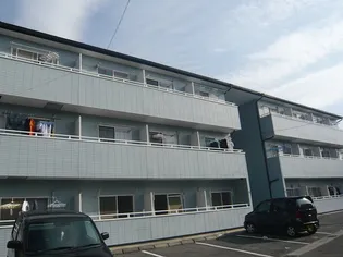 シングルコーポ酒折【2階】の外観