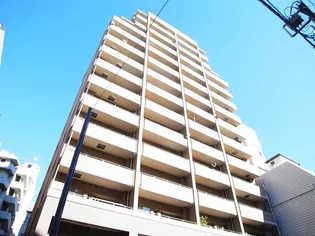 ファミール表参道ベルファース【8階】の外観
