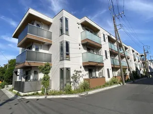 アヴァンス北烏山【3階】の外観